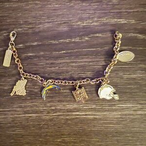 LA Chargers charm bracelet•new